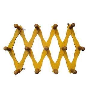 Yellow Wood Accordion Wall Mounted 13 Peg Rack Foldable Organizer Hats Mugs
