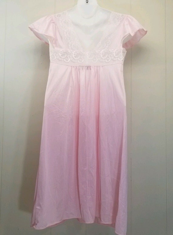 Vasserette Medium Lingerie Nightgown Pink USA Lac… - image 5