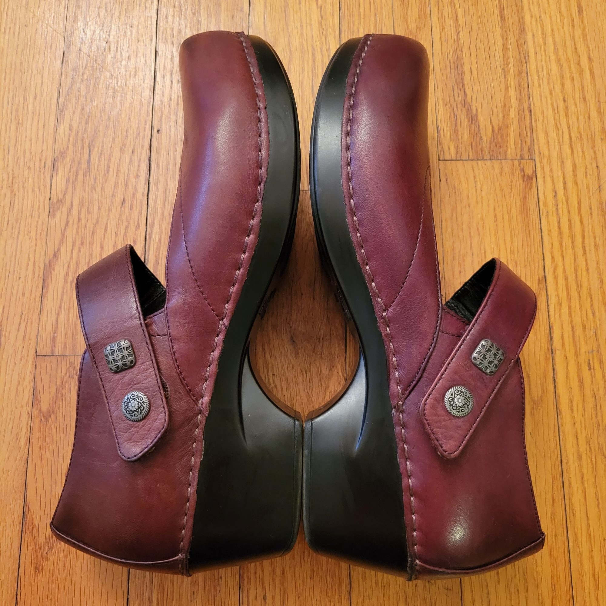 【関税込み】Jean Daisy Trim Clog in Burgundy Leather Dansko 10.5 11 Burgundy Leather Mary Jane Heeled Clogs Shoes