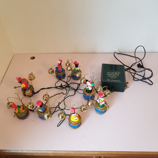 Mr christmas musical marching band