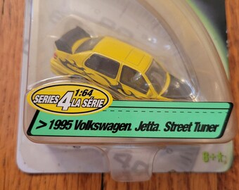 レーシングチャンピオン 1/64 フォルクスワーゲン ジェッタ 1995 1995 Volkswagen Jetta Yellow Fast & Furious Racing Champions