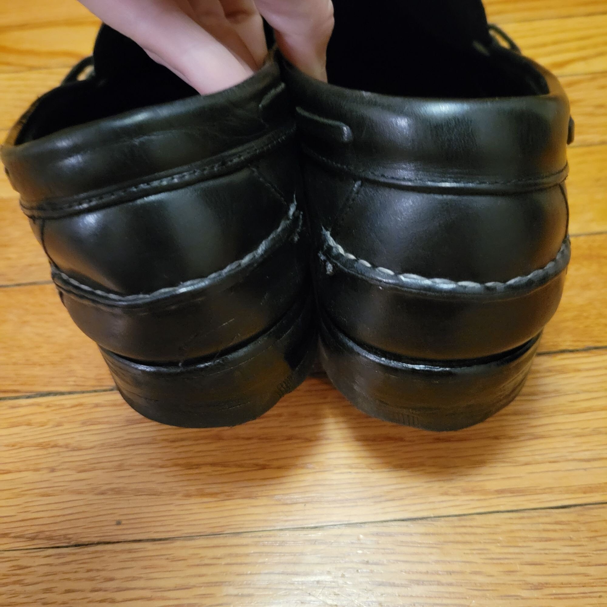 Allen Edmonds Black Kilti Tassel Loafer, Sz 10 D Allen Edmonds 10 Black Leather Loafers Dress Shoes Business  main image 2