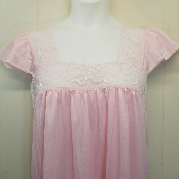 Vasserette Medium Lingerie Nightgown Pink USA Lac… - image 2