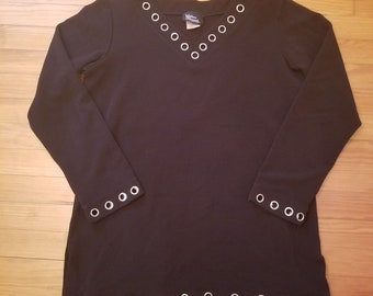 Silver Threads LT Black Knit V Neck Top Grommets Long Sleeves USA