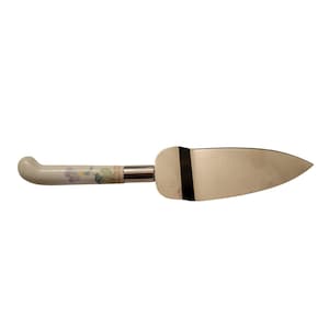 Servidor de tartas vintage de 26 cm (10,25") con mango de cerámica blanca y diseño floral plateado y borde dentado.