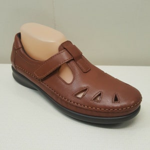 SAS Roamer Chestnut Brown Shoes Loafers 8.5N Brown Comfort Moccasin New Leather USA
