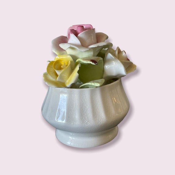 Vintage Royale Stratford Small Bowl Flowers Roses Figurine