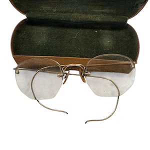 Antique Original Bifocal 12K Gold filled Eyeglasses /Spectacles Wire Framed in great condition with Original Hard Case (Early 1900)