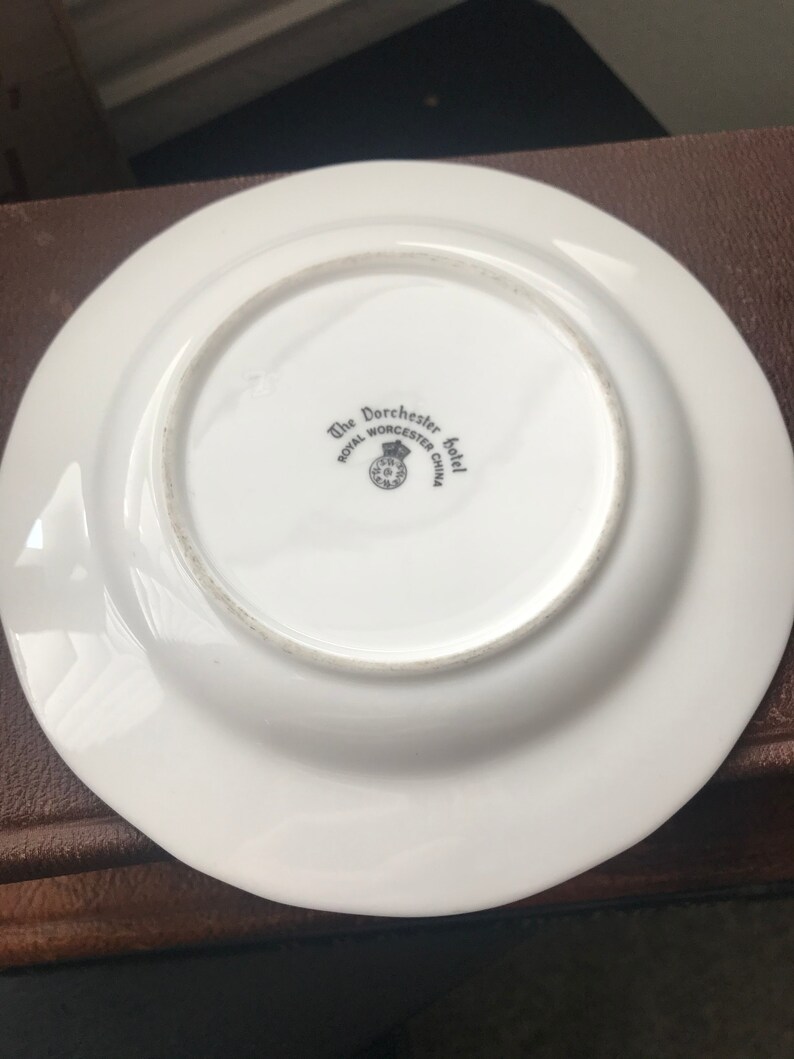 Vintage Royal Worcester The Dorchester Hotel 6 inch Bread and Butter Plate