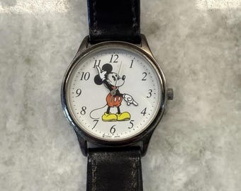 Vintage Disney Store Mickey Mouse Watch 31mm Time Quartz New Battery Works