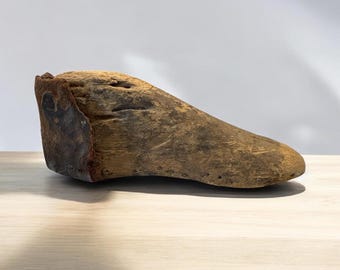 Primitive Hand Carved Vintage Child's Cobbler Wood Shoe Shaper Form Tool 6.5"