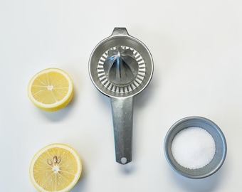 Vintage Foley Aluminum Citrus Juicer | Mid Century Handheld Lemon Orange Reamer | Retro Farmhouse Kitchen Tool