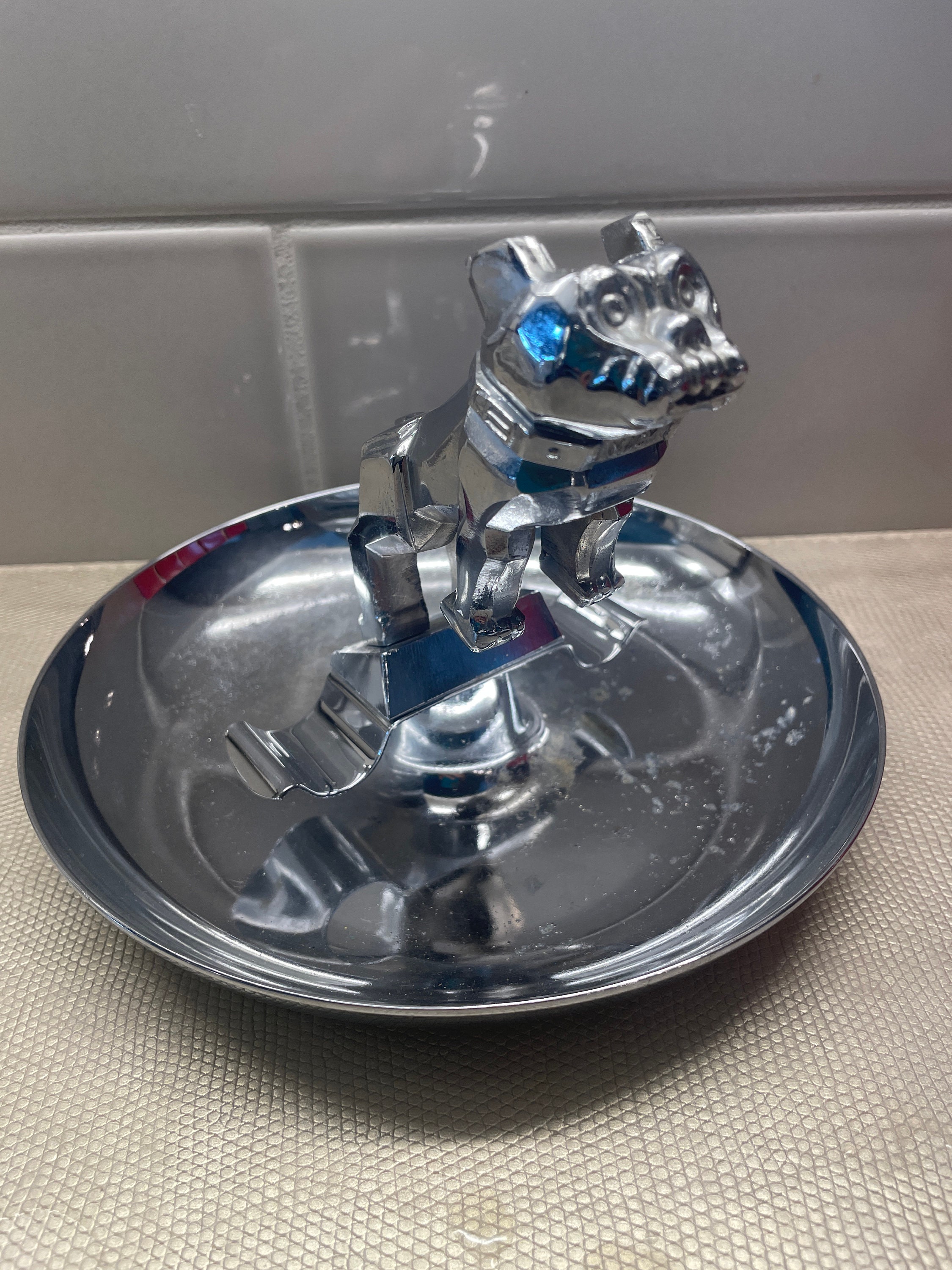 Vintage Mack Truck Bulldog Hood Heavy Ornament Ash Tray