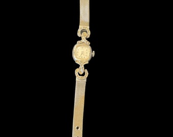 Vintage Bulova Ladies Watch : T2 1992 Germany Round White  display picture 1