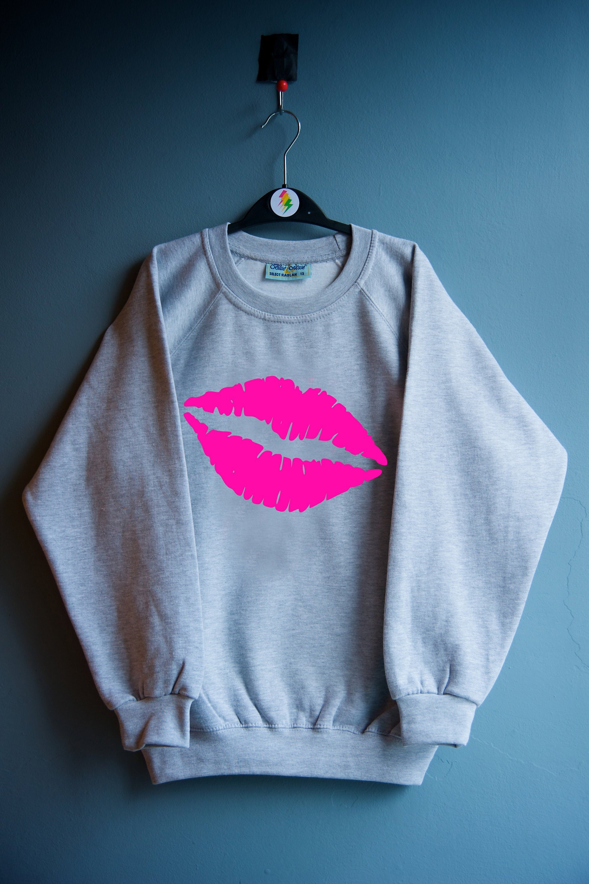 pink lips jumper