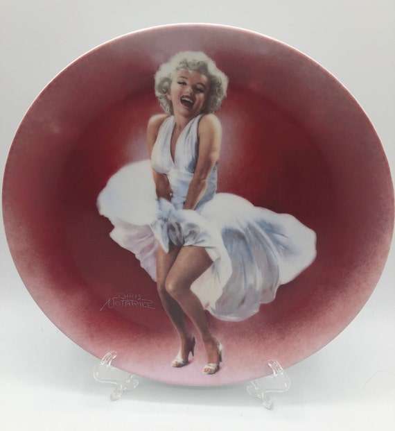 1990 Marilyn Monroe in the Seven Year Itch Collectors Plate. First