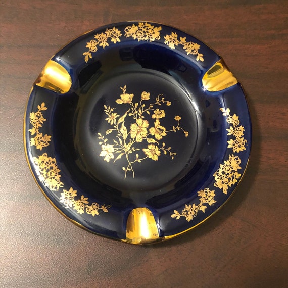 Limoges Castel France Cobalt Blue and 22K Gold Porcelain Ash Tray