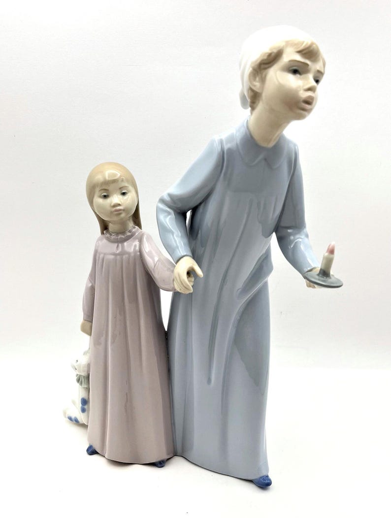 Lladro NAO My Little Sister Figurine - Thumbnail 5