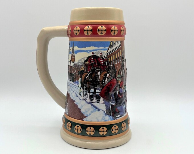 1993 Budweiser Holiday Stein Hometown Holiday. Dimensional Clydesdales