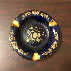 Limoges Castel France Cobalt Blue and 22K Gold Porcelain Ash Tray with Floral Design.  4.5&quot;  Excellent Condition