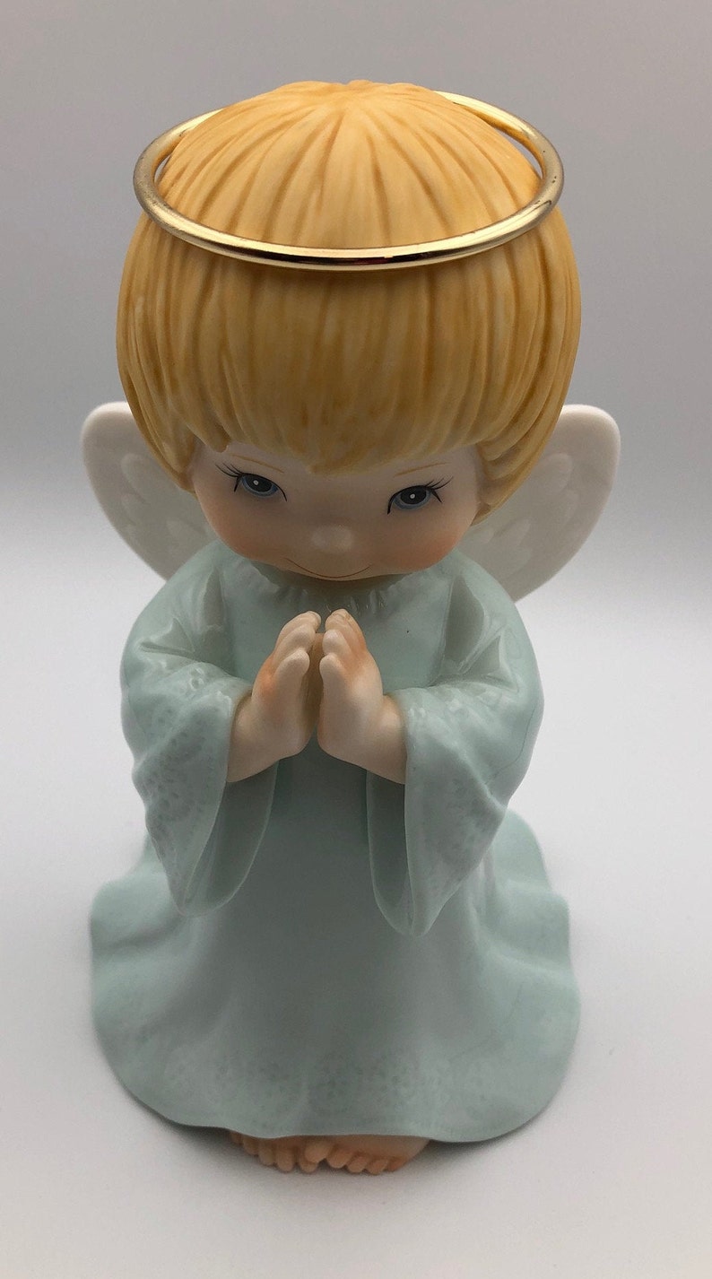 Angel Praying with Golden Halo and sweet smile. Great detail Etsy