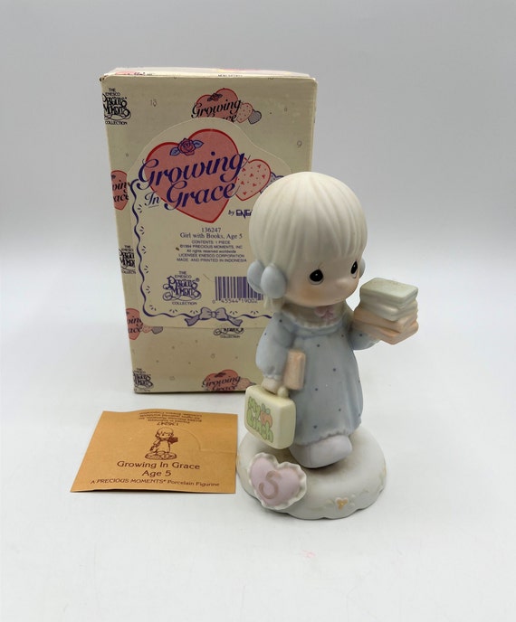 でおすすめアイテム。 Moments Precious Figurine  Girl 5 Age 絵画