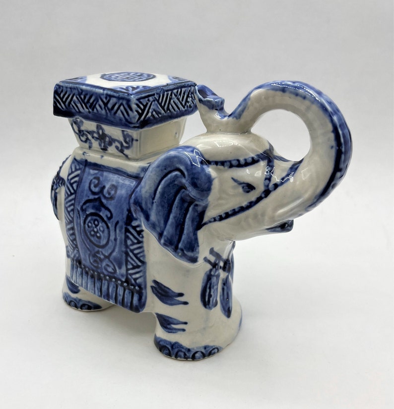 Blue and White Elephant With Houdah and Raised Trunk Vintage Etsy