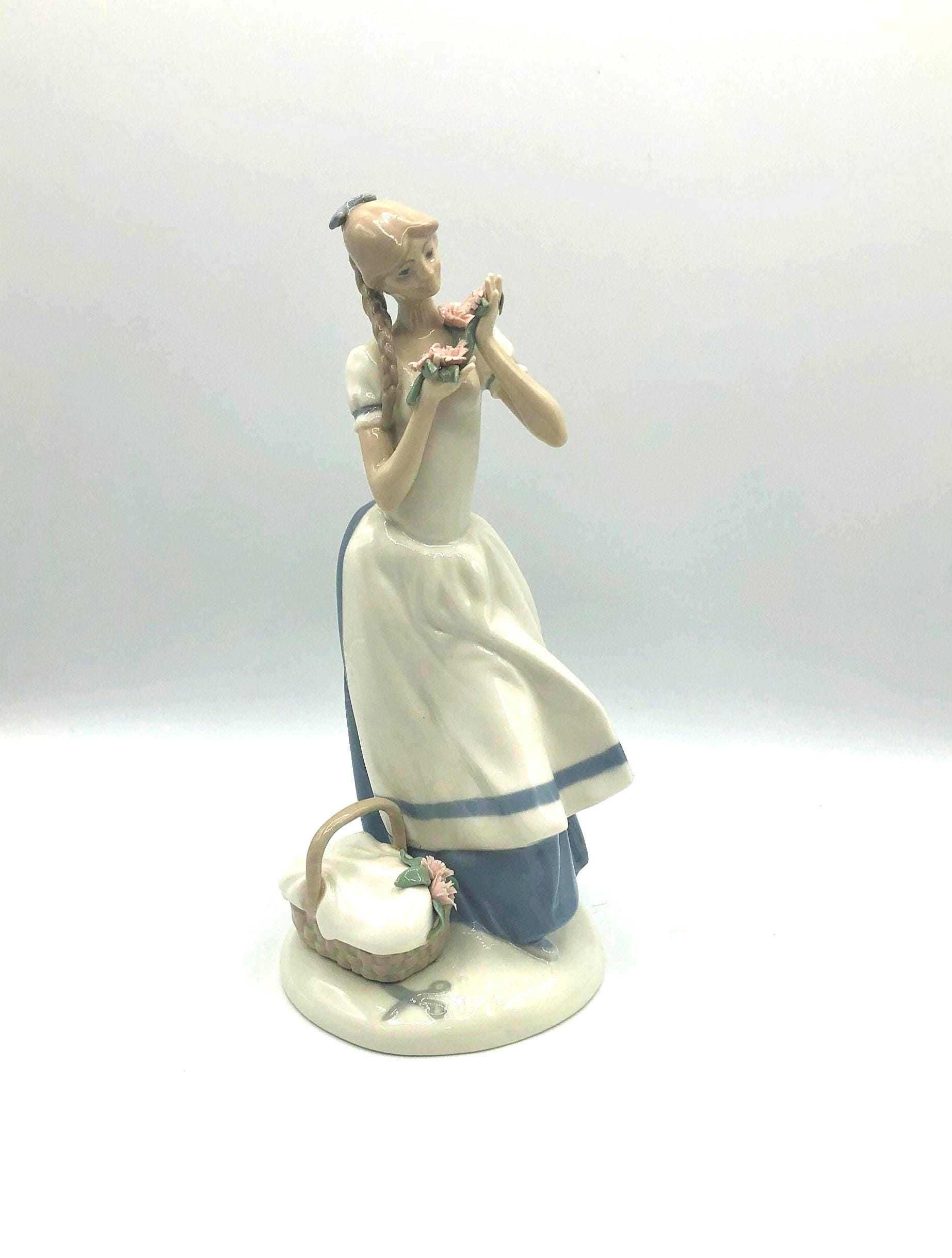 Porcelain Sculpture 