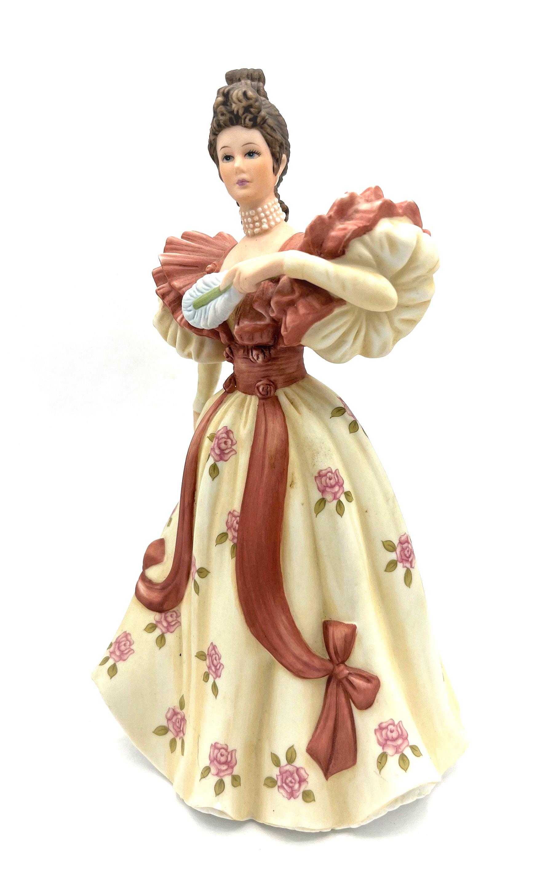 LENOX レノックス 磁器 フィギュア ファーストワルツ 貴婦人 LENOX レノックス 磁器 フィギュア ファーストワルツ 貴婦人