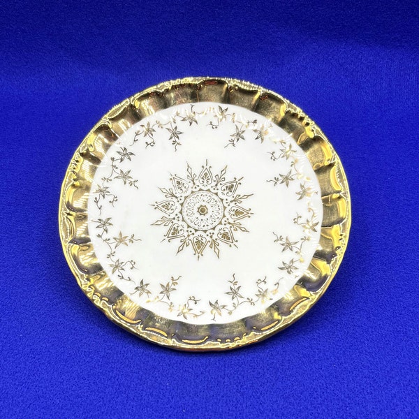 Antique Bareuther Waldsassen Bavaria Germany 7.25" Plate White with Gold Details and Gold Gilt Border