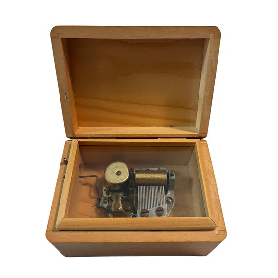 Vintage Reuge Swiss Music Box With Hummel Print on Lid Featuring