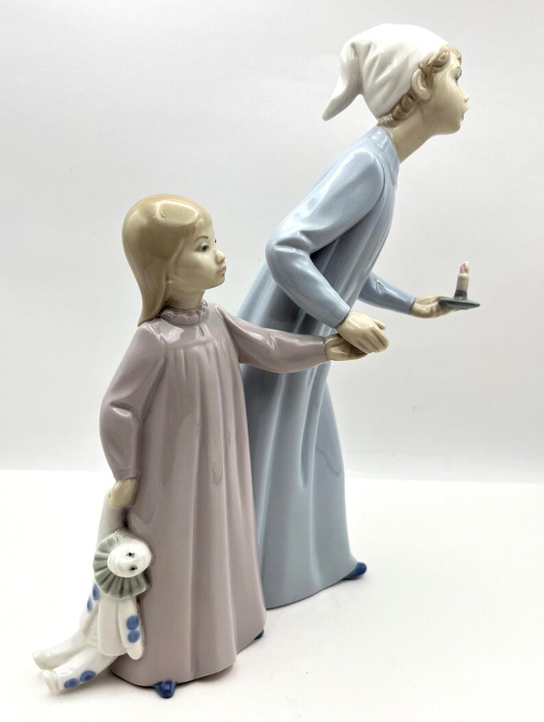 Lladro NAO My Little Sister Figurine - Thumbnail 2