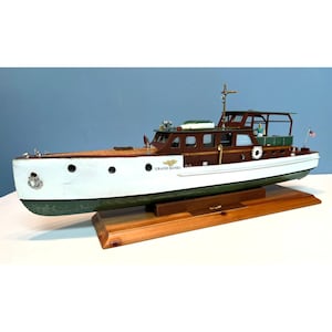 Model Yacht Vintage Wooden Custom Made Cabin Cruiser Model Wooden Model Boat 21” long