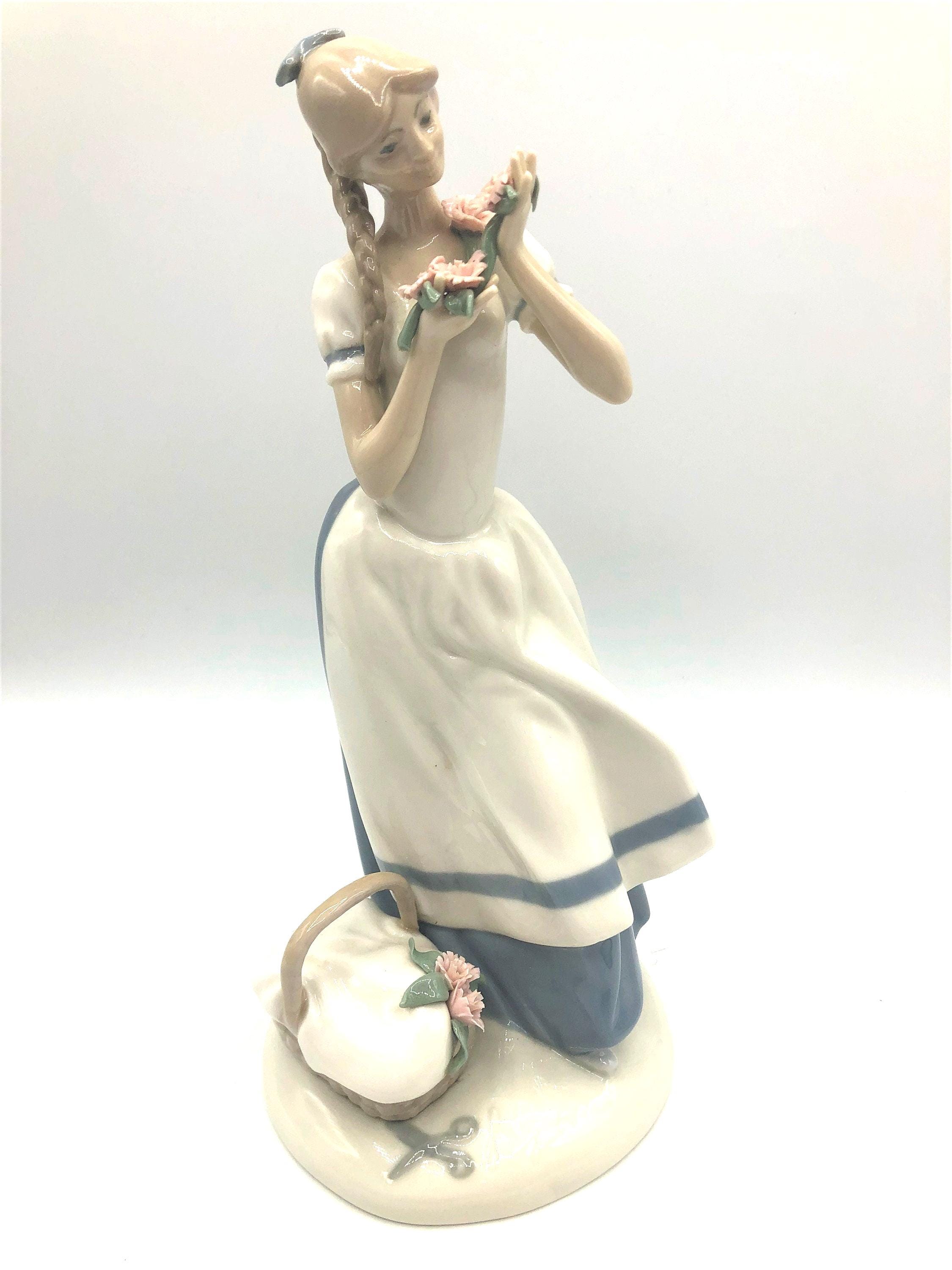 Porcelain Sculpture 