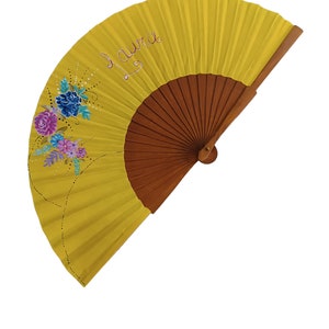 Painted Spanish Hand Fan / Floral Folding Fan / Personalized Fabric Fan / Custom Hands Painted Fan / Name Party Fan / Yellow Flower Fan