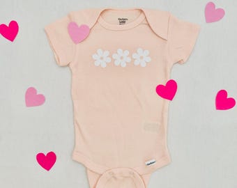 Body floral para bebé: Body de algodón suave con delicadas flores