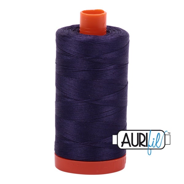 2581 - Aurifil 100% Cotton Mako 50wt Large Spool (1300M) Garen - Kl. 2581, Dark Dusty Grape - Een Tula Pink MOON GARDEN Collectie Kleur