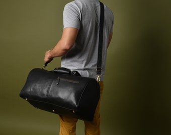 Hunter Black Full Grain Leather Duffle Bag|Leather Weekender Bag|Leather Holdall|Mens Overnight Bag|Travel Bag|Personalised Gifts For Men