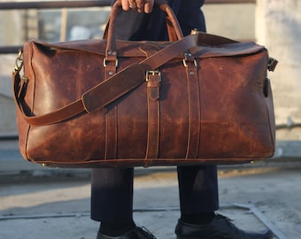 10 Sophisticated and Durable Leather Travel Bags for Men