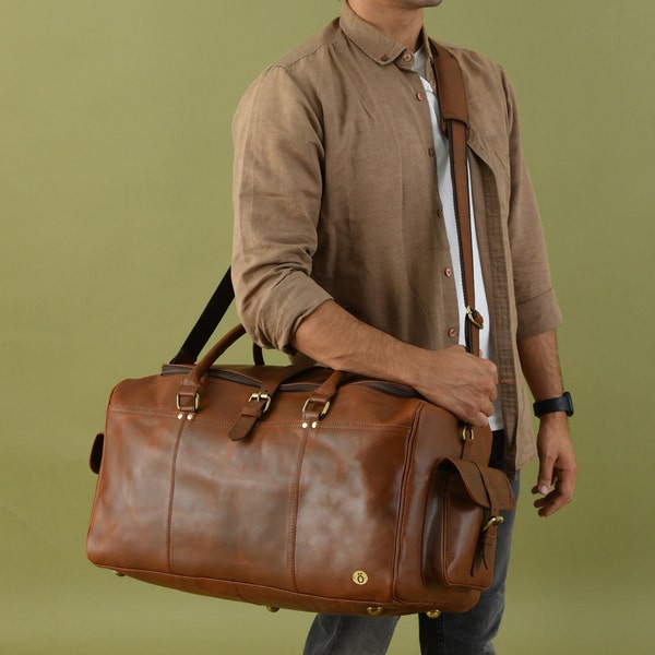 Mala de viagem masculina em couro de búfalo, ideal para fins de semana ou viagens curtas. Pernoite perfeita. Presente personalizado.