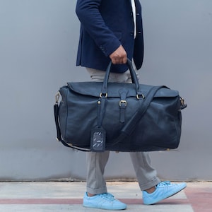 Personalised leather weekend travel bag, Large leather duffle bag black, Leather gifts for him, Carry-on luggage, Leather overnight bag