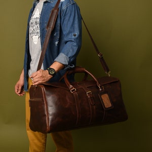 Personalized Guy Gift, Mens Leather Bag, Duffle Bag, Gifts for Him, Gift for Men, Gifts For Boyfriend, Groomsmen Gifts, Fathers Day Gifts, Gifts For Husband. Unique Gift Ideas For men