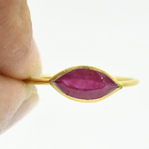 18kt Solid Gold ring Red Rare ruby ring Gold ring Genuine ring Gold filled ring Anniversary ring Birthday gift ring