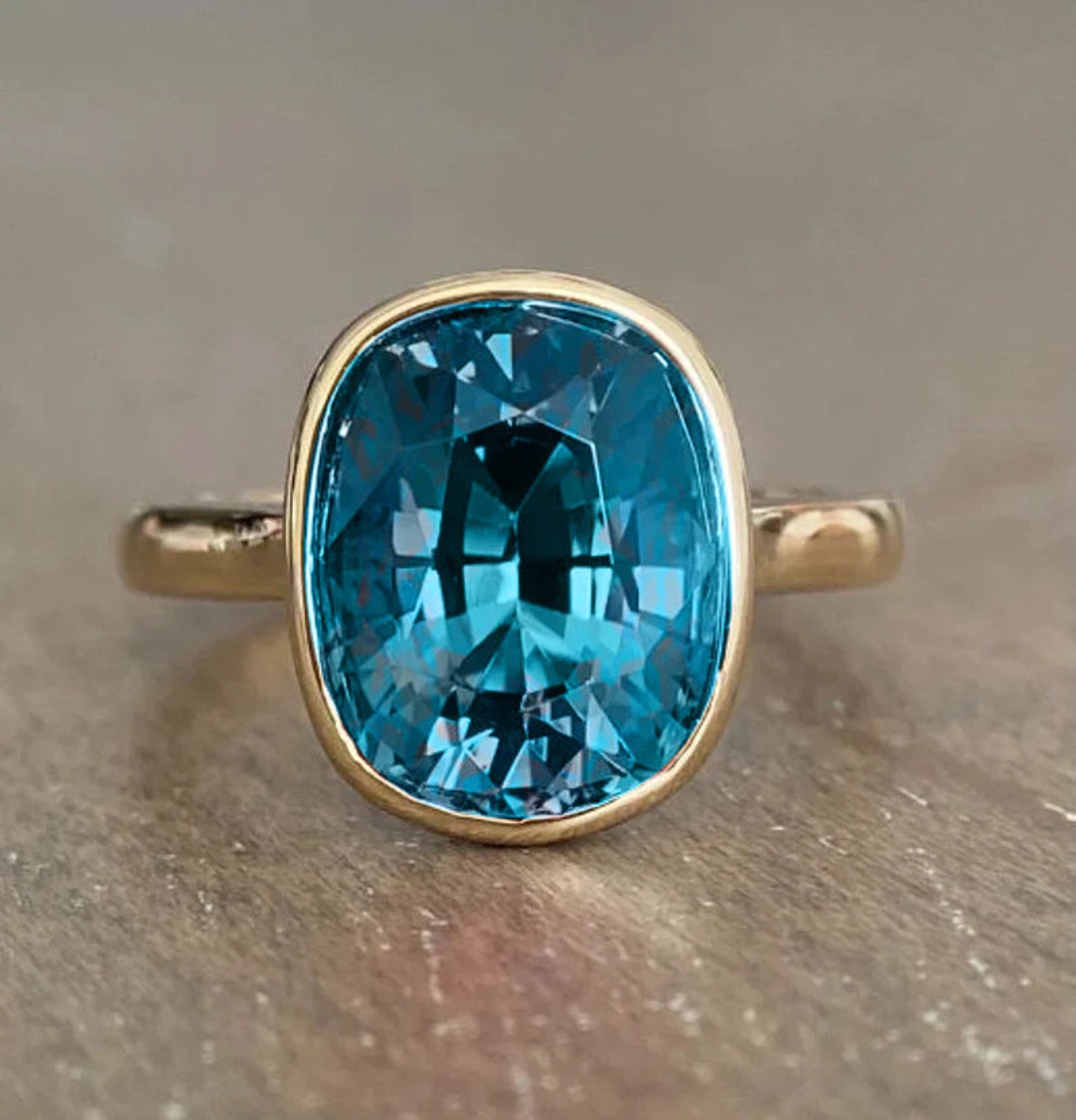 &*&様 BlueTopaz　goldring　Priceless London Blue Topaz & Diamond Accent Ring