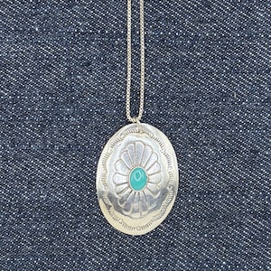Necklace With Large Silver & Turquoise Concho Pendant On 19&quot; Chain