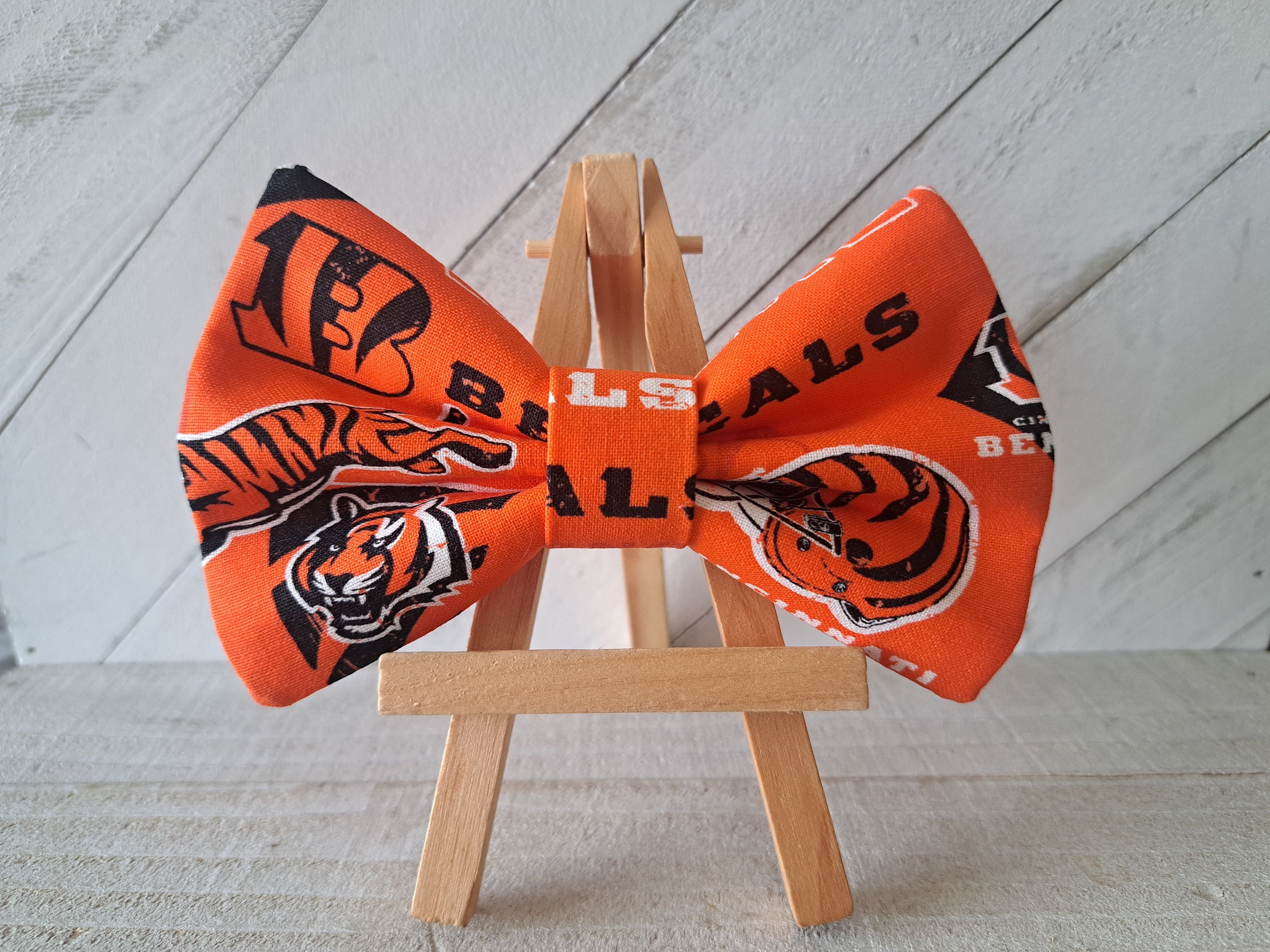 LELE SADOUGHI x NFL CINCINNATI BENGALS ORANGE BOW SCRUNCHIE - NWT Bengals Bad Bunny Bowl LX 2025 2026 Football Jersey main image 3