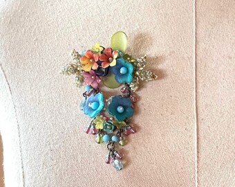 Vintage COLLEEN TOLAND Wild Flower Brooch Pin Beaded Floral Rose Leaves Handmade Handcrafted Designer Collectable Signed OOAK Womans Jewelry