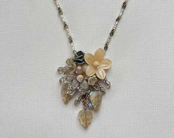Vintage COLLEEN TOLAND Silver Gold flower pendant handmade women’s necklace handed romantic pretty Rare 90s designer jewelry