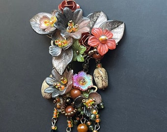 Vintage COLLEEN TOLAND Metalic Beaded Drop Pin Brooch romantic handmade jewelry flower floral jacket cardigan coat blazer pin one-of-a-kind