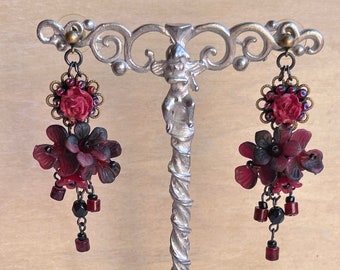 Vintage COLLEEN TOLAND Tea Rose Drop Earrings Beaded Flower Floral Dangle Jewelry Pierced Retro Designer Elegant Womans Gift Trending Jewels